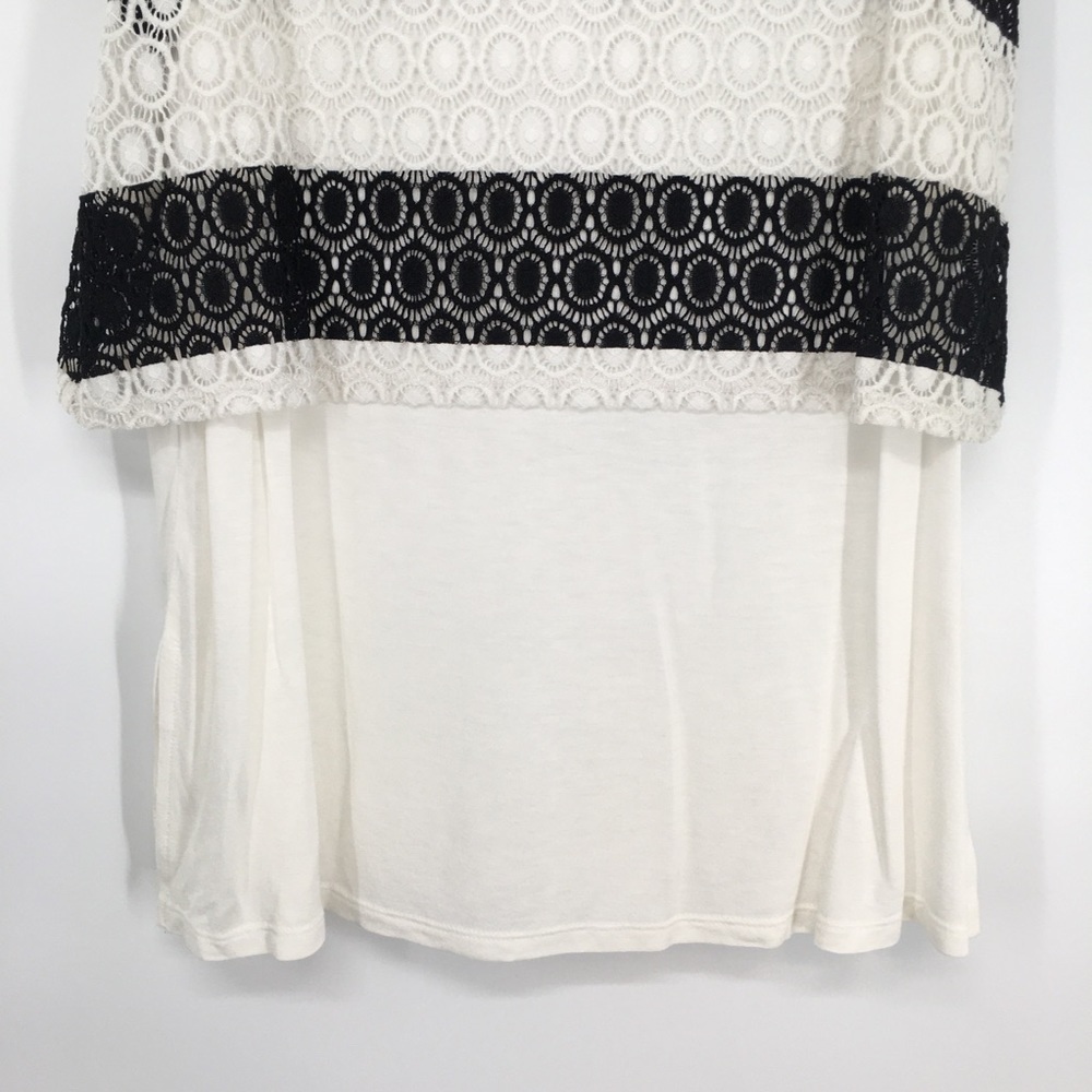 NEW! Elle Black & White Cropped Career Top - Picture 5 of 12